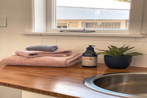 Photo of property in 5 Surrey Street, Stratford, 4332