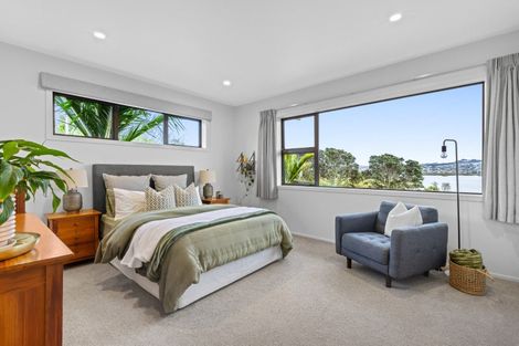 Photo of property in 51 Moffat Road, Red Beach, 0932