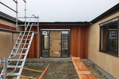 Photo of property in 16 Kinross Lane, Jacks Point, Queenstown, 9371