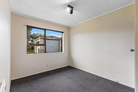 Photo of property in 94 Omapere Street, Whitby, Porirua, 5024