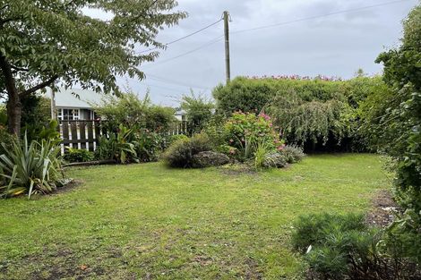 Photo of property in 8a Shanly Street, Waipawa, 4210