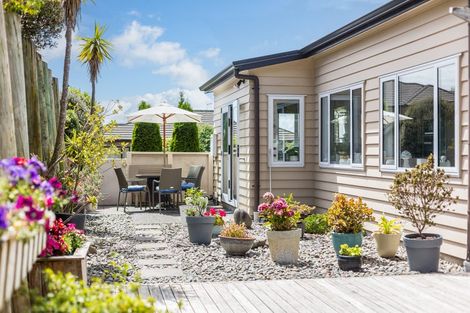 Photo of property in 66 Staithes Drive North, Whitby, Porirua, 5024