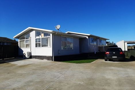 Photo of property in 59 Calthorp Close, Favona, Auckland, 2024