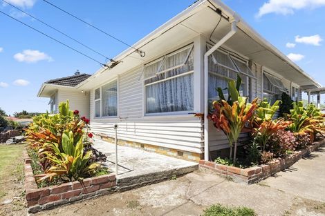 Photo of property in 16 Halswell Street, Mangere East, Auckland, 2024