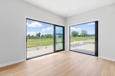 Photo of property in 20 Aubrey Crescent, Rainbow Point, Taupo, 3330