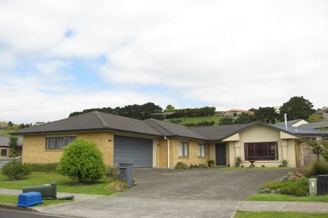 Photo of property in 13 Max Short Drive, Pukekohe, 2120