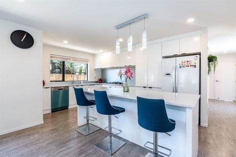 Photo of property in 14 Kotuku Street, Te Atatu Peninsula, Auckland, 0610