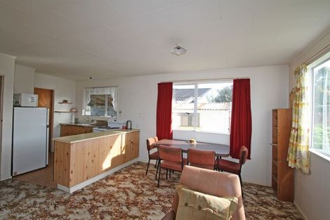 Photo of property in 18 Culzean Grove, Bell Block, New Plymouth, 4312