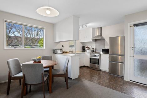 Photo of property in 2/38 Oldwood Street, Bishopdale, Christchurch, 8053