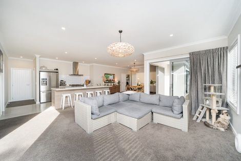 Photo of property in 5 Heritage Place, Terrace End, Palmerston North, 4410