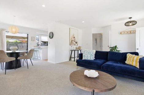 Photo of property in 11 Reef Avenue, Papamoa Beach, Papamoa, 3118