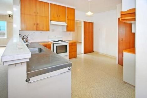 Photo of property in 25 Elizabeth Avenue, Papatoetoe, Auckland, 2025