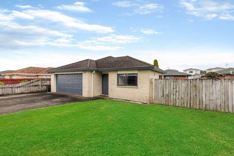 Photo of property in 100a Manuroa Road, Takanini, 2112