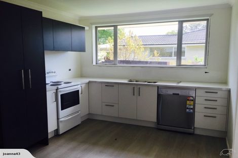 Photo of property in 2/174a Wilsons Road South, Saint Martins, Christchurch, 8022