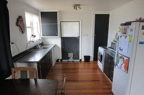 Photo of property in 20 Iredale Road, Hawera, 4610