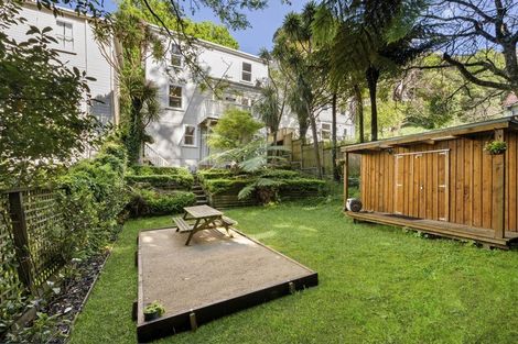 Photo of property in 28 Devon Street, Aro Valley, Wellington, 6021