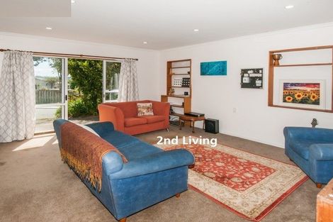 Photo of property in 129 Kia Ora Road, Beach Haven, Auckland, 0626