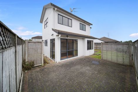 Photo of property in 2/45a Great South Road, Manurewa, Auckland, 2102
