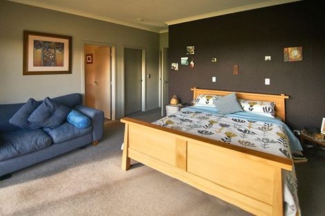 Photo of property in 10 Millbrook Drive, Waiuku, 2683