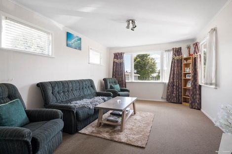 Photo of property in 62 Megan Avenue, Pakuranga Heights, Auckland, 2010