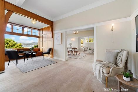 Photo of property in 9 Wadestown Road, Wadestown, Wellington, 6012