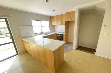 Photo of property in 9/8 Margan Avenue, New Lynn, Auckland, 0600