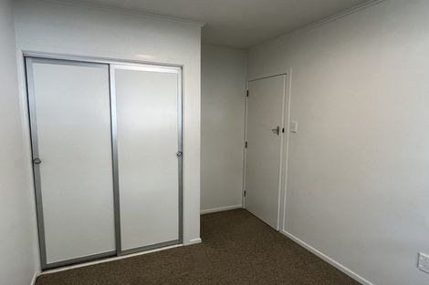 Photo of property in 35 Mcgiffert Street, Palmerston North, 4410