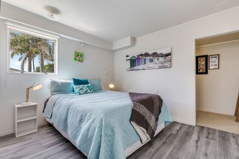 Photo of property in 11 Bays Road, Orere Point, Papakura, 2585