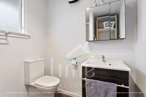 Photo of property in 4/15a Marriner Street, Sumner, Christchurch, 8081