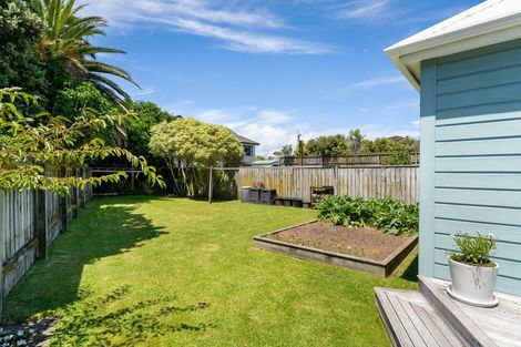 Photo of property in 86 Manly Street, Paraparaumu Beach, Paraparaumu, 5032