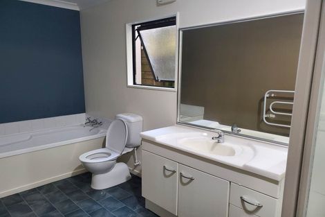 Photo of property in 14 Claverton Grove, Churton Park, Wellington, 6037