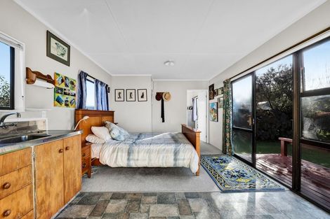 Photo of property in 1274 Egmont Road, Egmont Village, New Plymouth, 4372