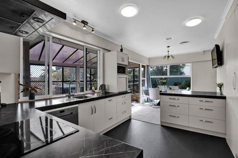 Photo of property in 75 Waihi Road, Hawera, 4610