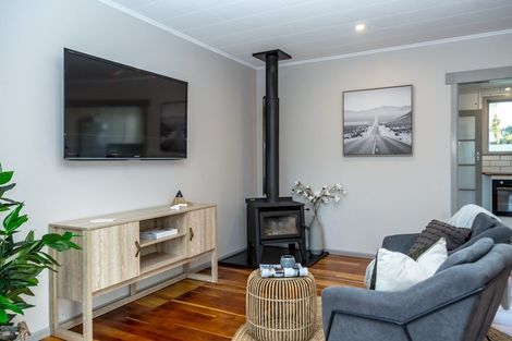 Photo of property in 64 Brandon Street, Featherston, 5710