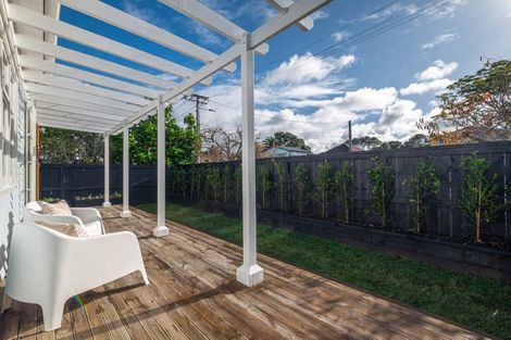 Photo of property in 7 Nelson Avenue, Northcote Point, Auckland, 0627