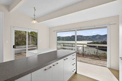 Photo of property in 292 Marine Drive, Charteris Bay, Lyttelton, 8971