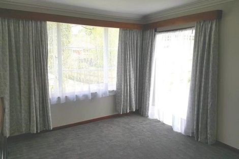 Photo of property in 5 Sunvue Road, Glen Eden, Auckland, 0602