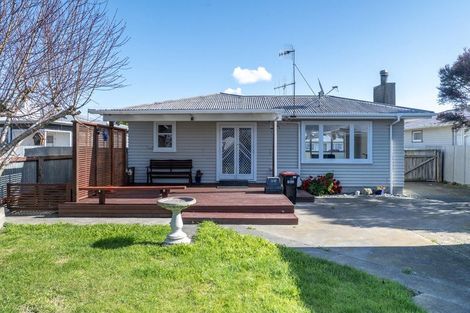 Photo of property in 42 Shackleton Street, Maraenui, Napier, 4110
