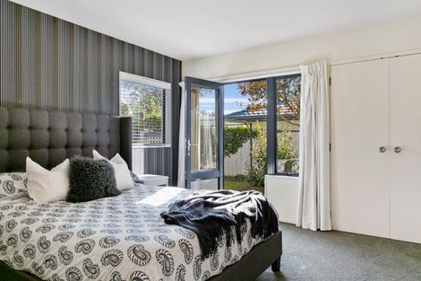 Photo of property in 2/7 Ngamotu Road, Taupo, 3330