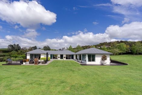 Photo of property in 40 Rautahi Terrace, Redvale, Albany, 0792