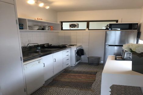 Photo of property in 11/4f Claremont Grove, Mount Victoria, Wellington, 6011