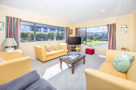 Photo of property in 22 Cranbrook Place, Rototuna North, Hamilton, 3210