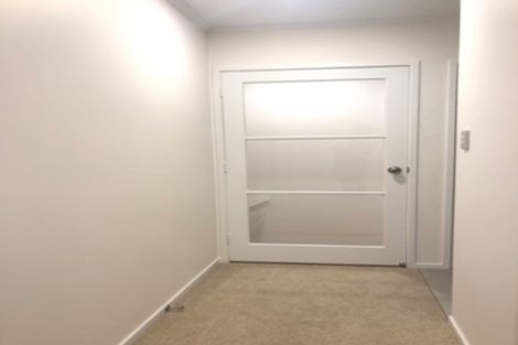 Photo of property in 14 Gwenand Place, Botany Downs, Auckland, 2010
