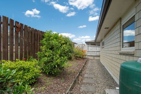 Photo of property in 5 Harmens Way, Greerton, Tauranga, 3112