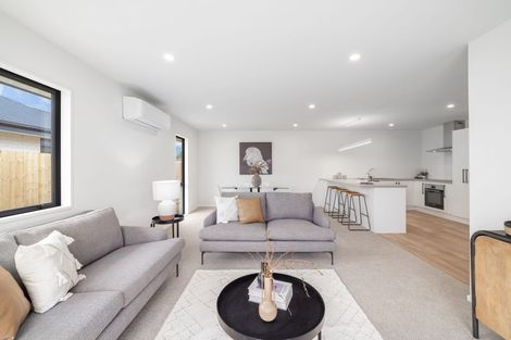 Photo of property in 4 Poipoi Place, Aranui, 8061