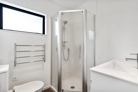 Photo of property in 4e Wattle Road, Sunnyvale, Auckland, 0612