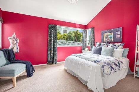 Photo of property in 12 Thorby Street, Northland, Wellington, 6012