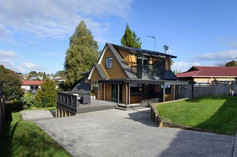 Photo of property in 8 Surrey Lane, Glenview, Hamilton, 3206