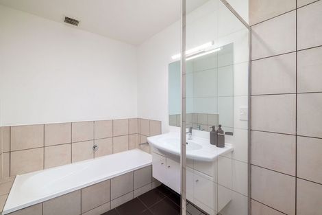 Photo of property in 4/30 Eversleigh Street, St Albans, Christchurch, 8014