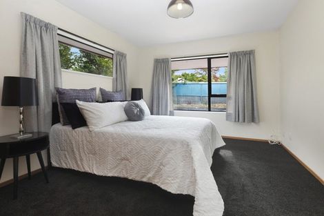 Photo of property in 49 Searells Road, Strowan, Christchurch, 8052